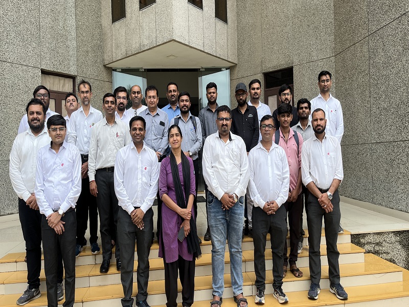 Photos of Hands-on Training Program for Industrial People on Co2 Laser Cutting and Engraving Machine