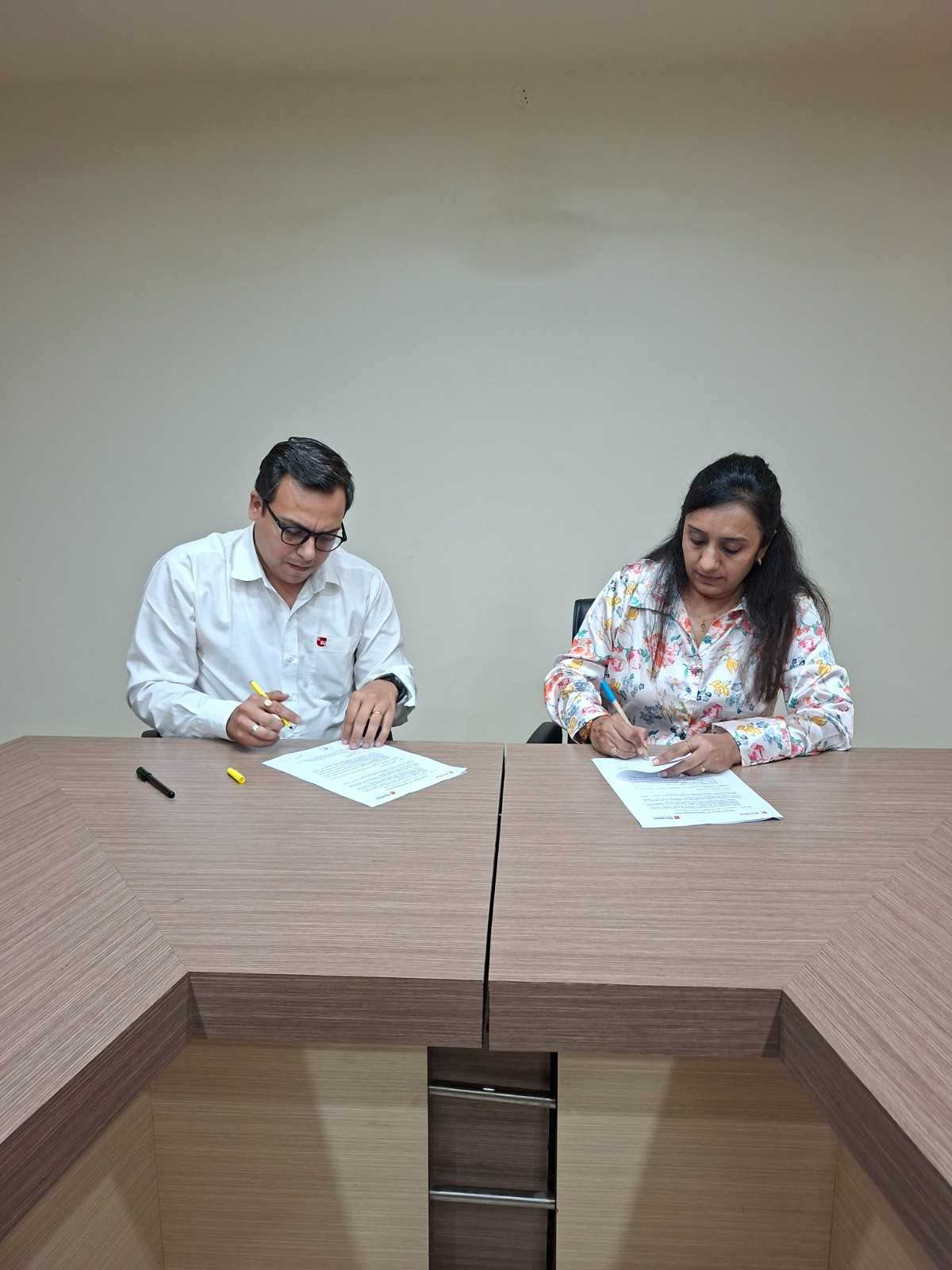 Photos of New MoU with Krish Consultancy empowers Darshan University students through skill development and opportunities