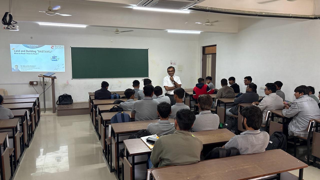 Photos of Expert Talk on "Land and Building Dastavej"