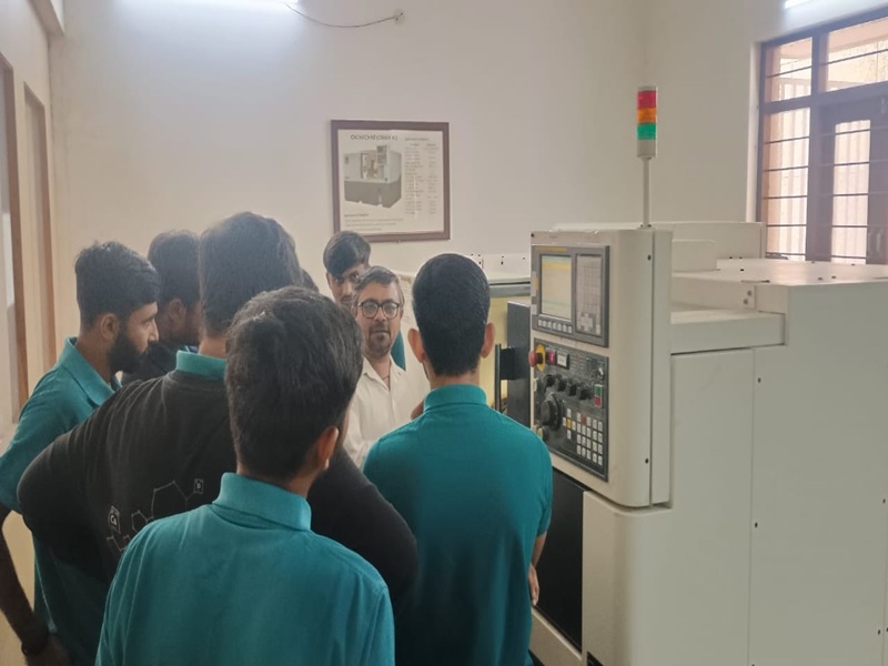 Photos of Advanced Manufacturing Exposure Program for Semester 6 Students