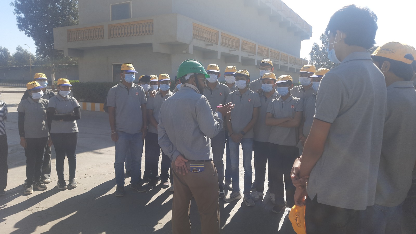 Photos of 4th semester diploma in civil engineering students visited HI-Bond Cement Plant