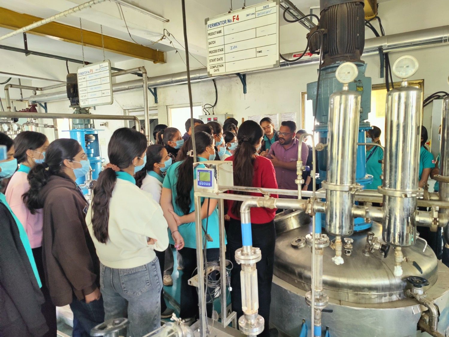 Photos of Industry Immersion: Microbiology Students Visit Fishfa Bioscience