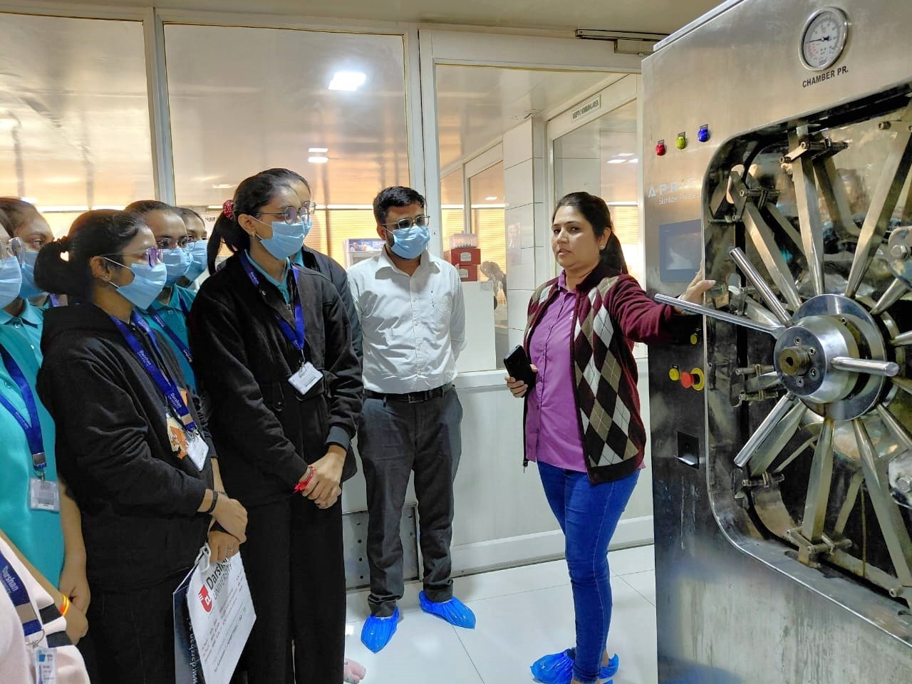 Photos of Industry Immersion: Microbiology Students Visit Fishfa Bioscience