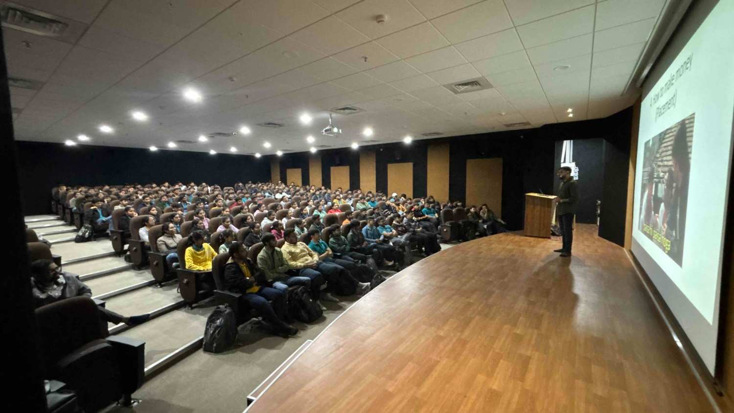 Photos of Computer Department Organizes Expert Talk on Software Engineering Careers