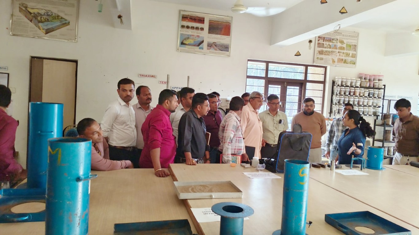 Photos of Expert Talk on “Quality Control in Road Construction”